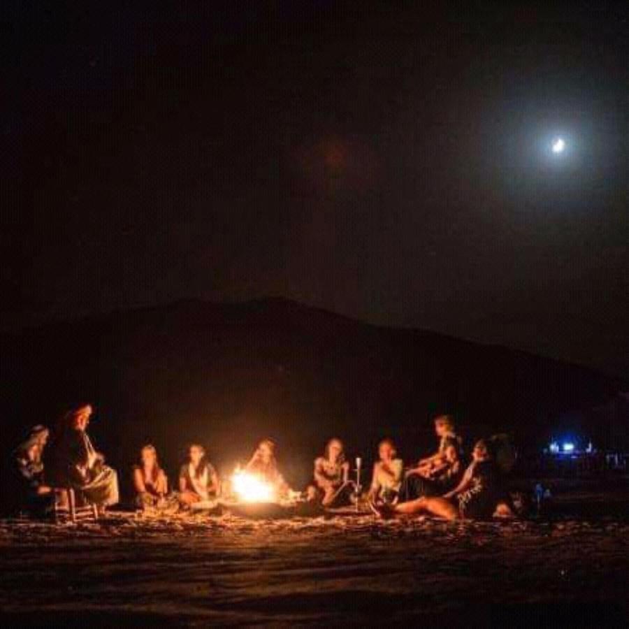 ホテル Restcamp Ergchebbi メルズーガ エクステリア 写真