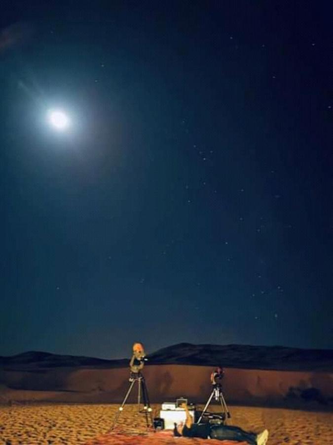 ホテル Restcamp Ergchebbi メルズーガ エクステリア 写真