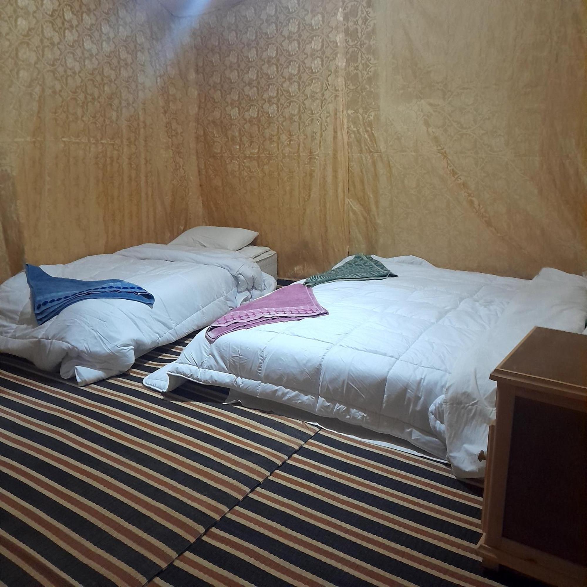 ホテル Restcamp Ergchebbi メルズーガ エクステリア 写真